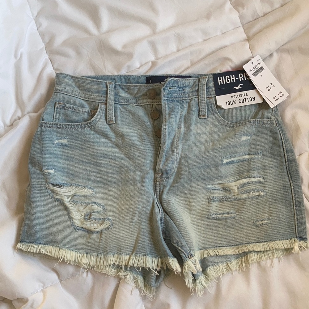 Hollister High Rise Mom Shorts